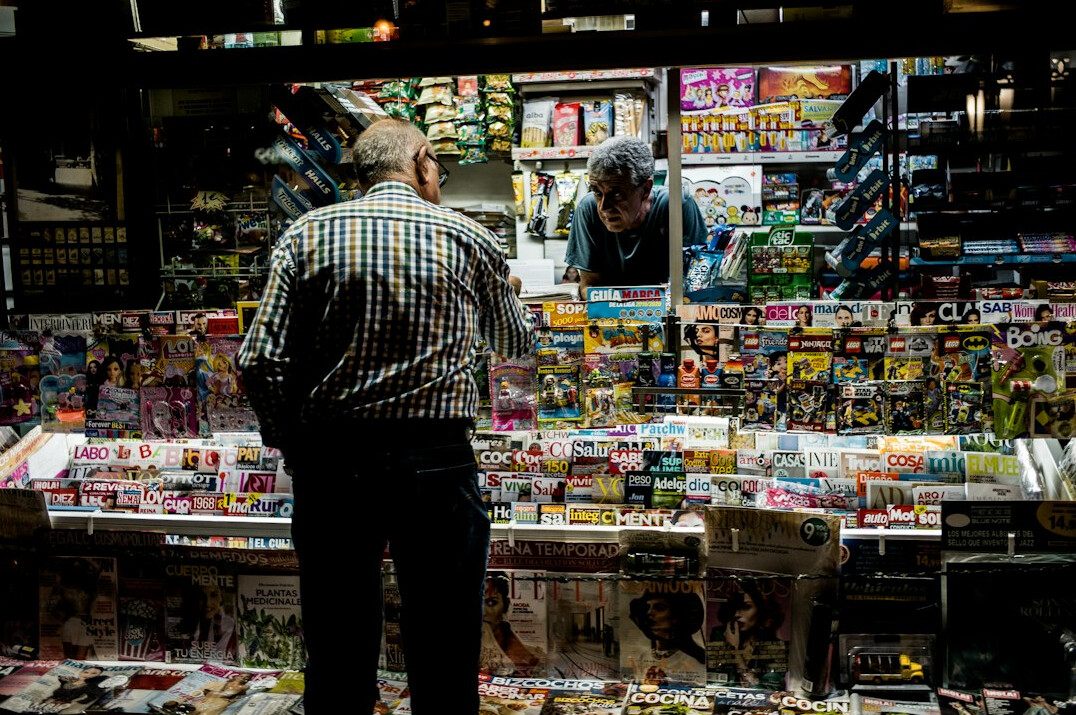 supermarket detective investigation